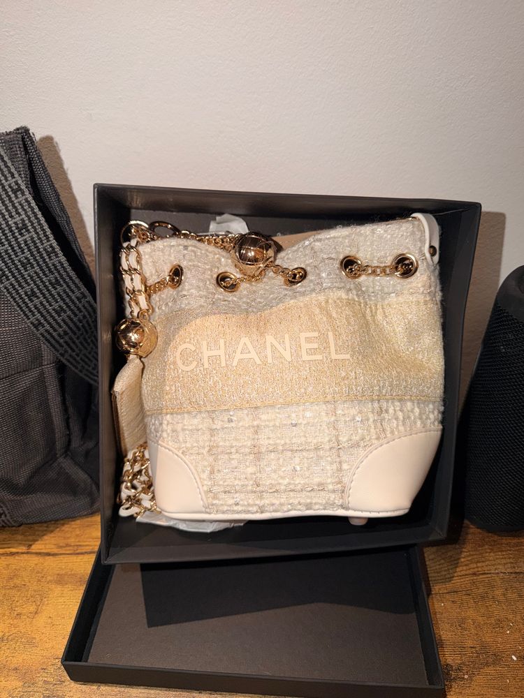 Chanel Bucket Bag gwp in box