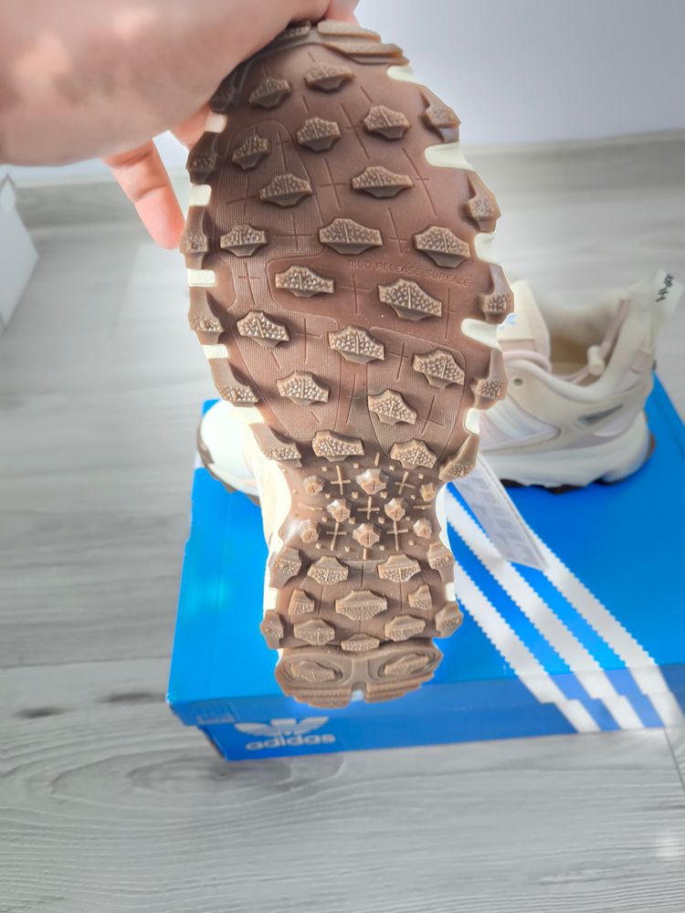 Obuwie Buty Adidas Damskie Hyperturf 40  imagen 5