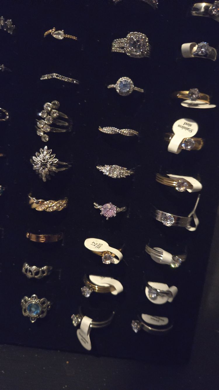 Assorted silver riings