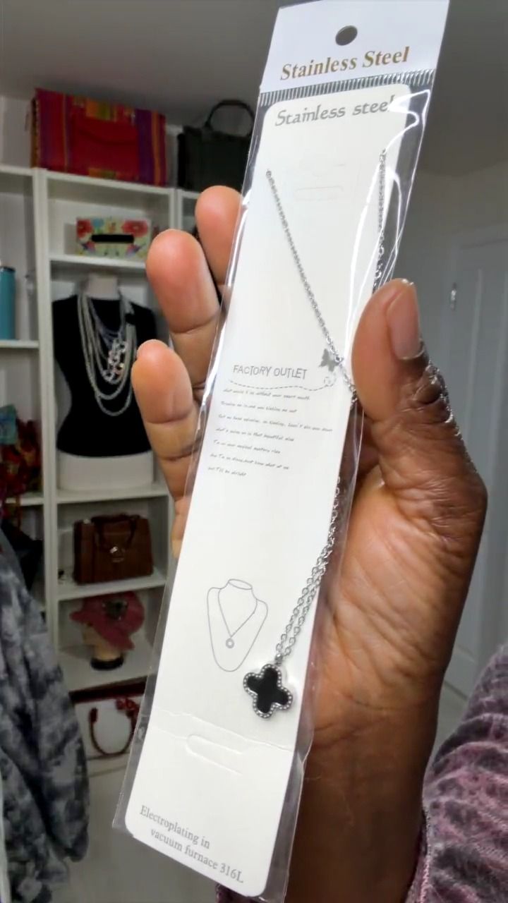 Other clover necklace product image