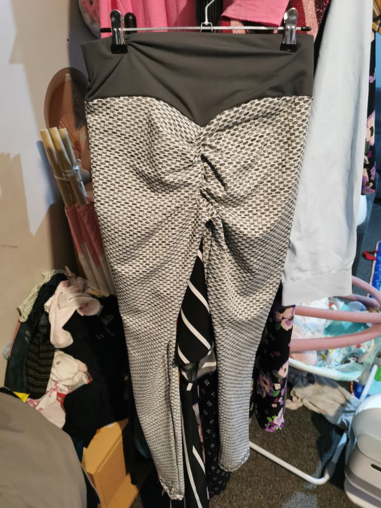 Immagine di Black And White Patterned Leggings 3