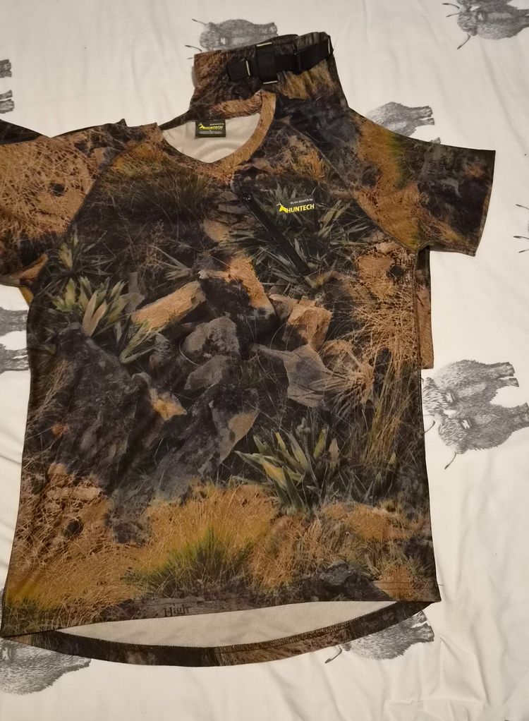 Huntech Camouflage Hunting Clothing Set image 7