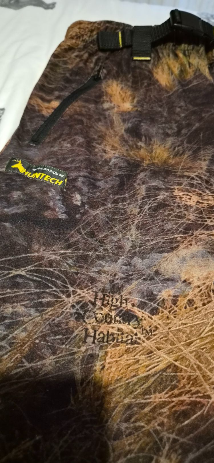 Huntech Camouflage Hunting Clothing Set image 2