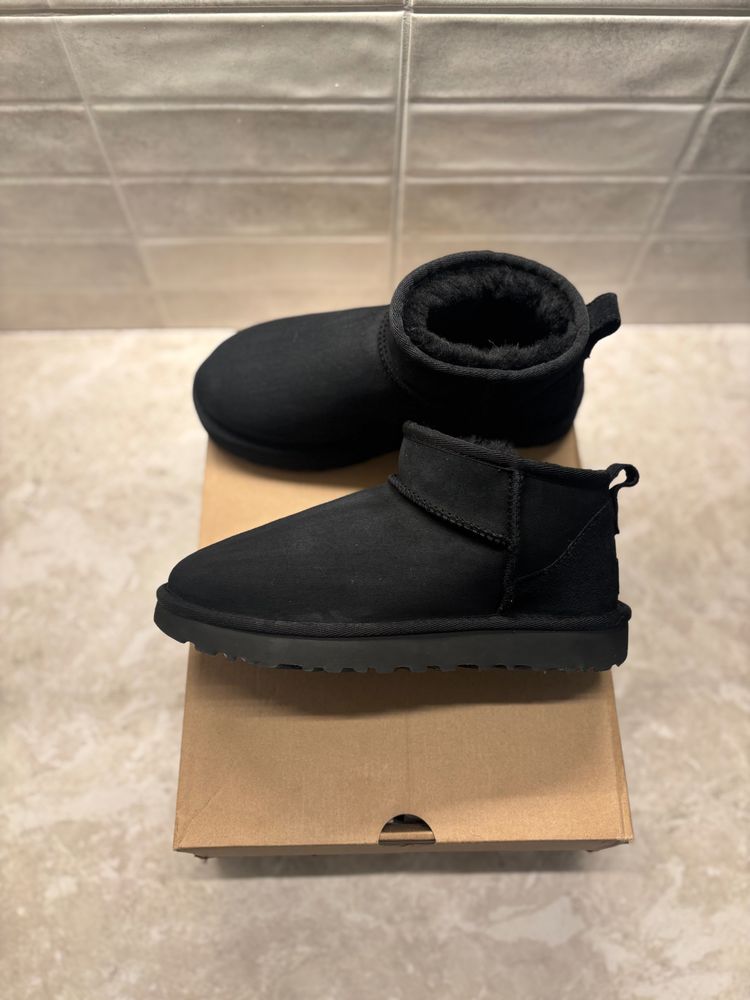 UGG Ugg ultra mini  Black czarne  product image