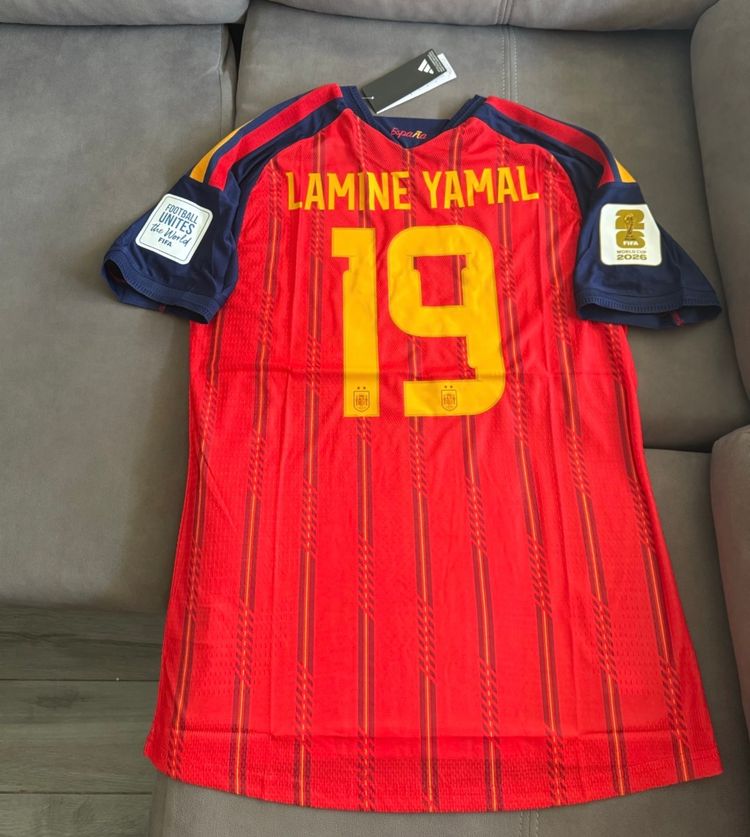 España nueva camiseta talla XL versión jugador sin estrenar!! image 2