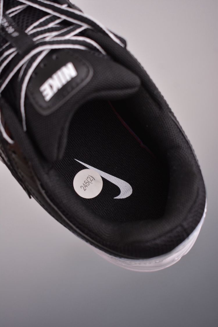 Nike Black And White Sneakers 8