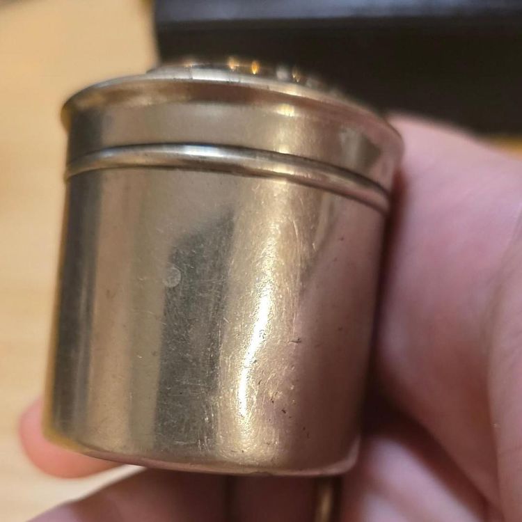 Immagine di Metal Container With Chester Crest Emblem 5