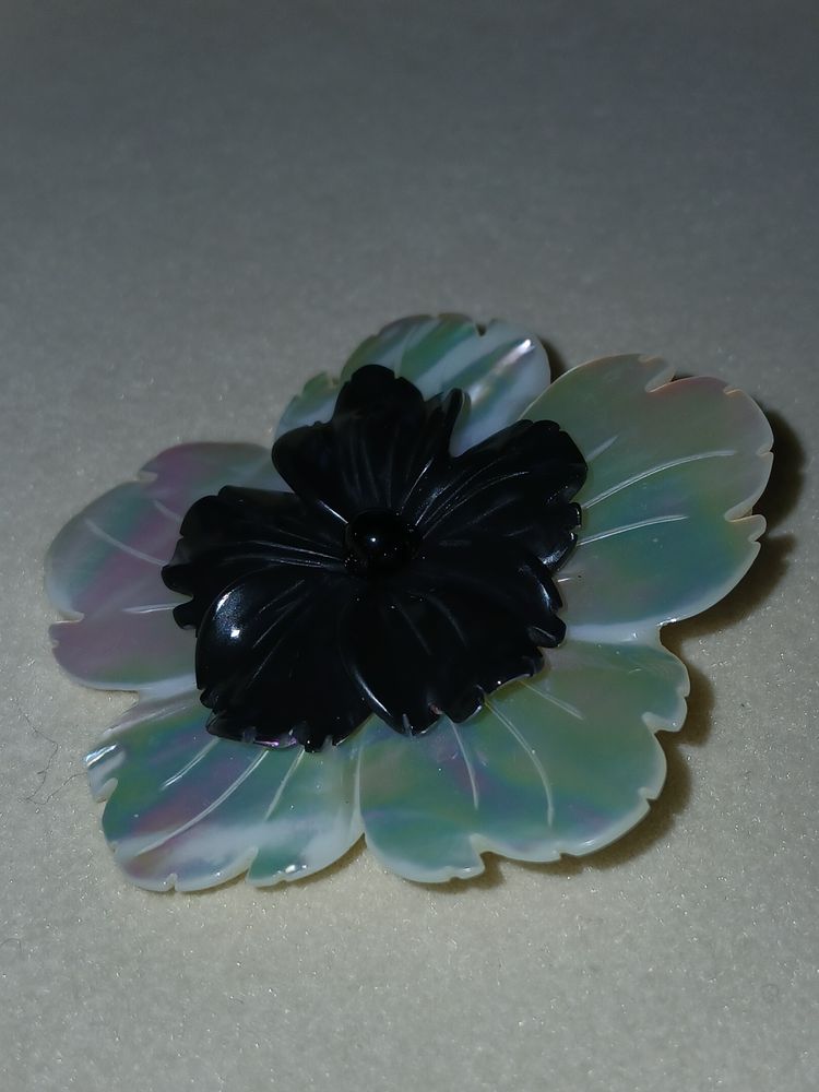Vintage Carved Mother of Pearl & Black Shell Layered Flower Pendant image 3