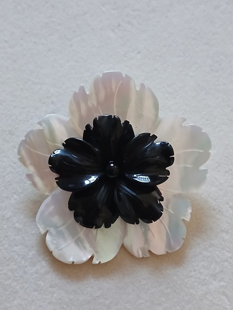 Vintage Carved Mother of Pearl & Black Shell Layered Flower Pendant image 2