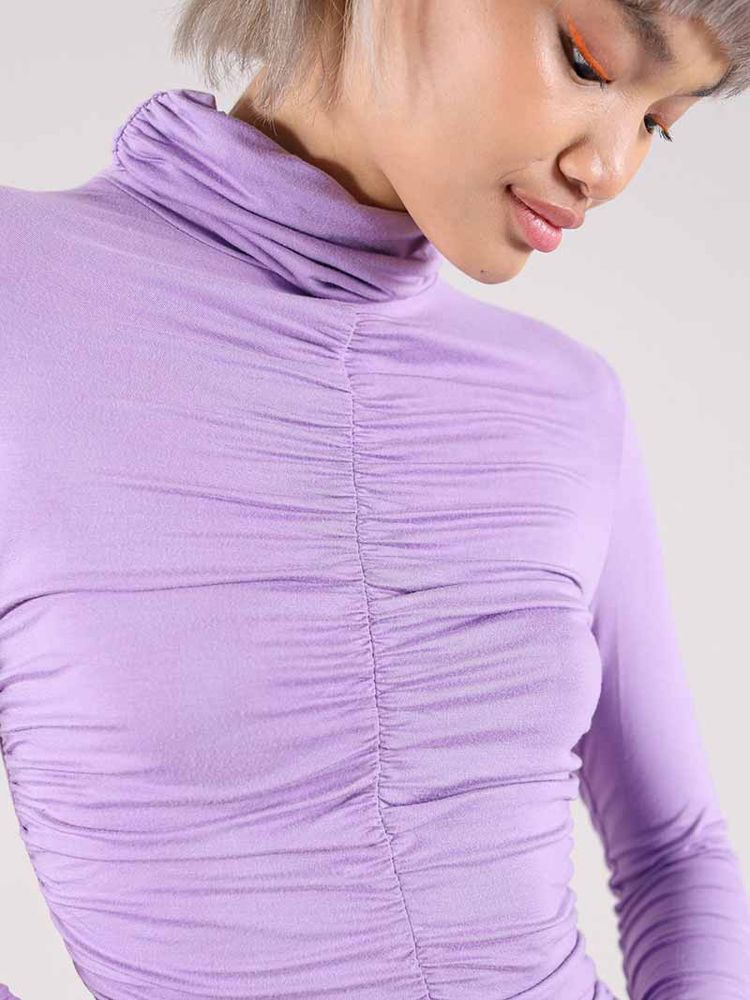 Tangle Gathered Turtleneck, Upcycled Cotton, in Lilac obraz 8