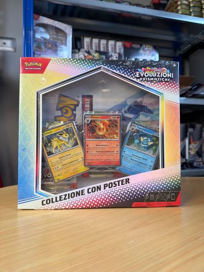 Pokémon Evoluzioni Prismatiche Collezione Con Poster