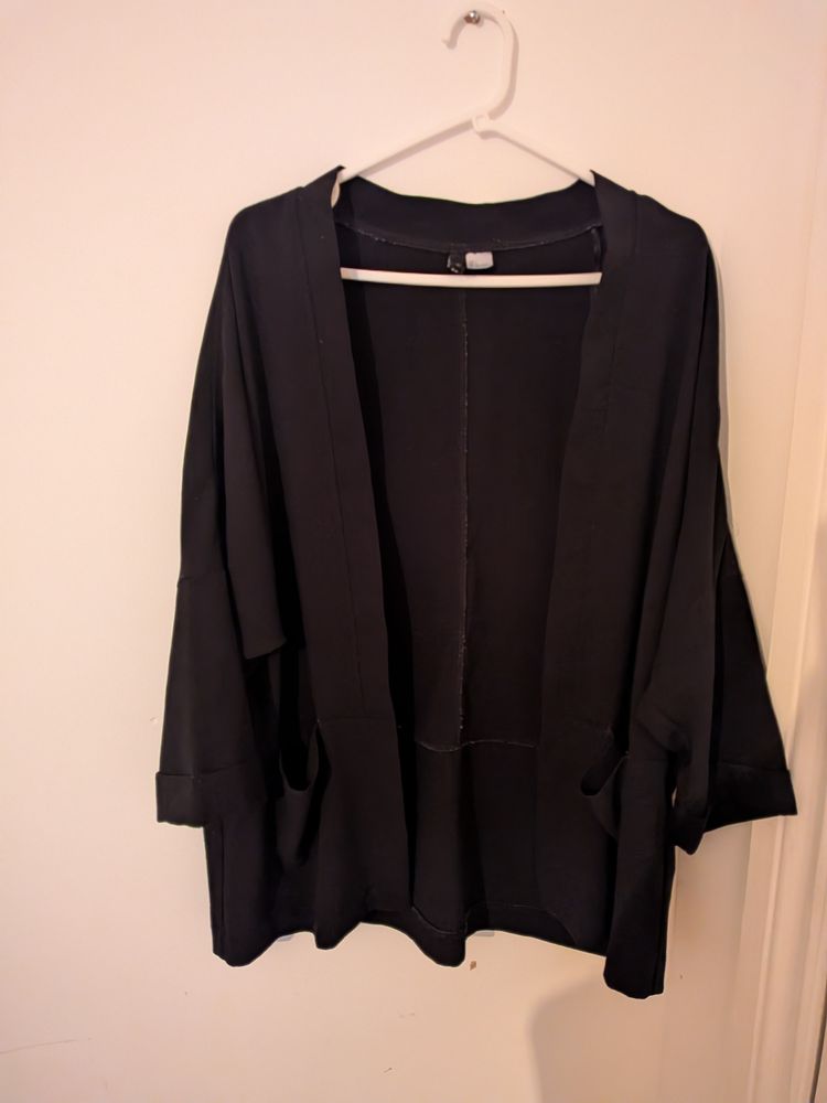 H&M H&M divide black Open-Front blazer lightweight  product image