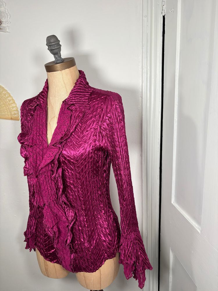  Y2K Magenta Ruffled Textured  Blouse image 3