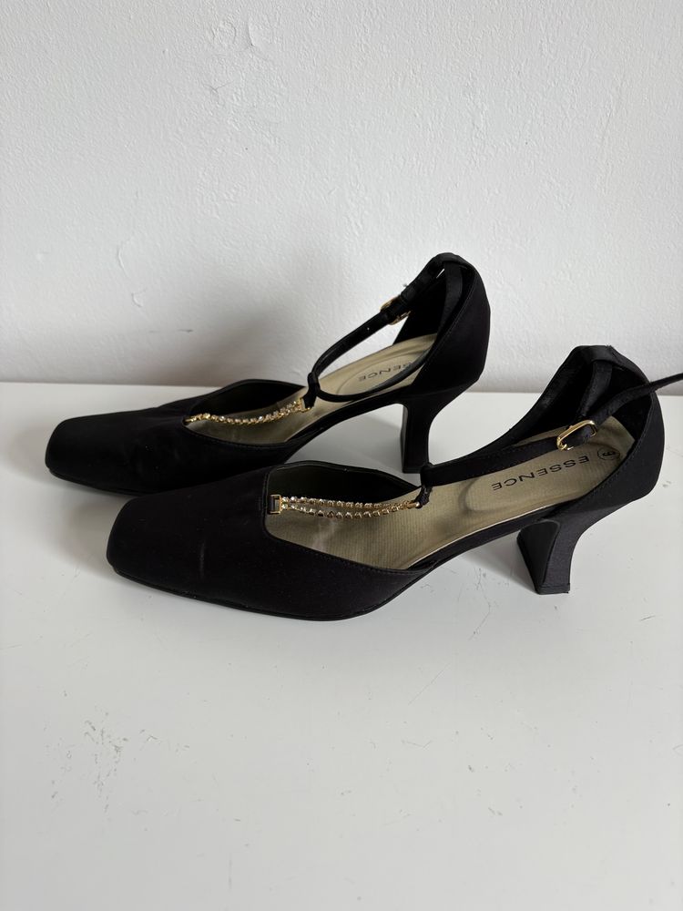 Essence Black Fabric Upper Heels With Chain Detail 3