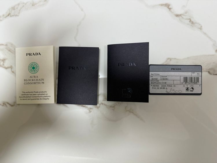 Borsa a spalla Prada in Saffiano con pattina imagen 12