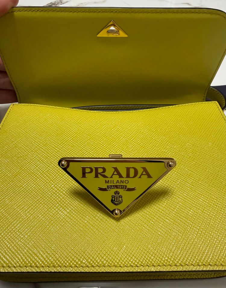 Borsa a spalla Prada in Saffiano con pattina imagen 9
