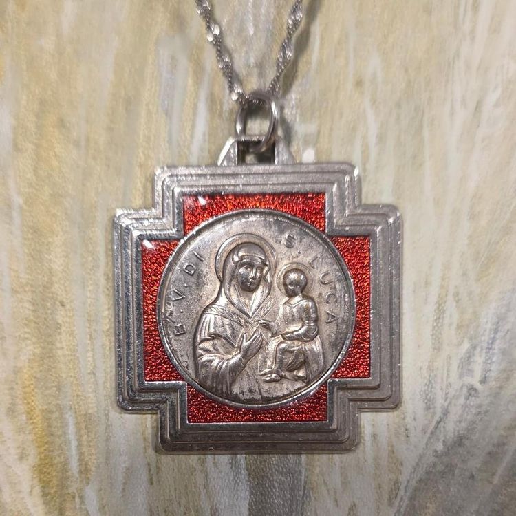 Religious Pendant Necklace With Red Cross Background image 4