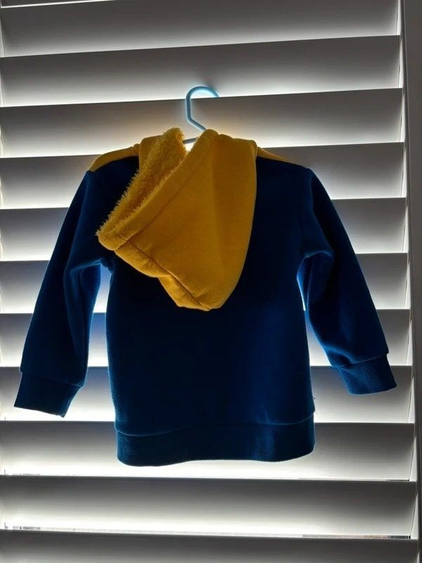 Blue And Yellow Children'S Hoodie With Dinosaur Patches imagen 2