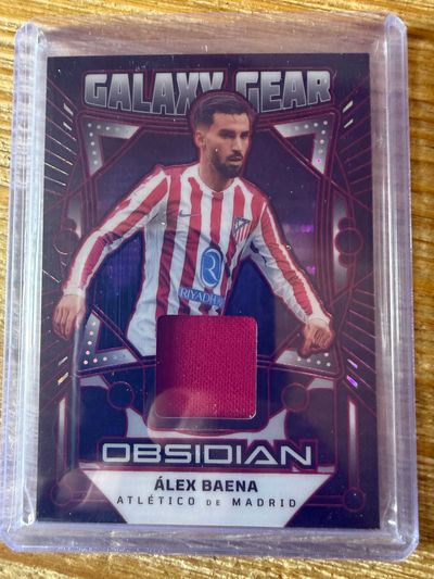Álex Baena /45 Panini Obsidian Galaxy Gear Red Pulsar Atlético Madrid