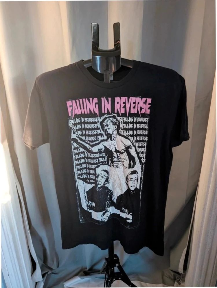 Official Falling In Reverse Pink Logo Black Graphic Band T Shirt Medium UK 10 12 imagen 2