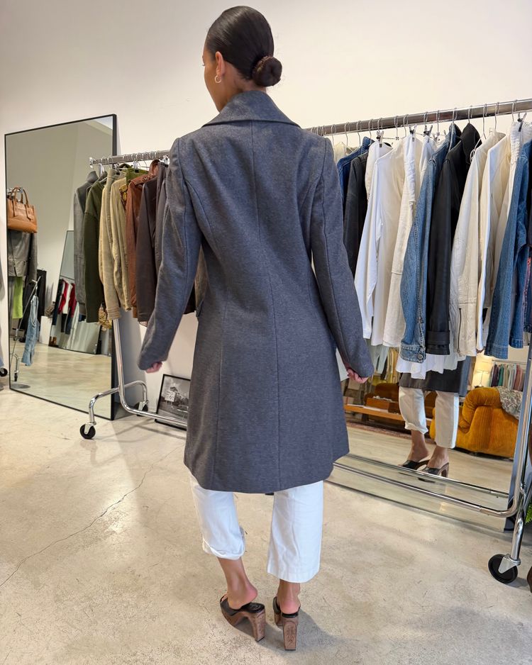 The Rachel coat by Moschino imagen 5