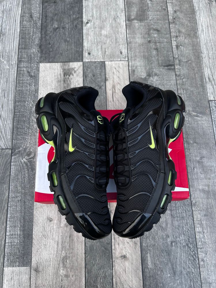 Nike Air Max Plus TN Trainers ‘Black Volt Ice’ - Size UK 10 image 2