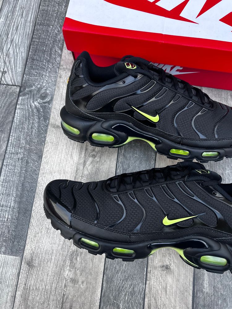 Nike Air Max Plus TN Trainers ‘Black Volt Ice’ - Size UK 10 image 5