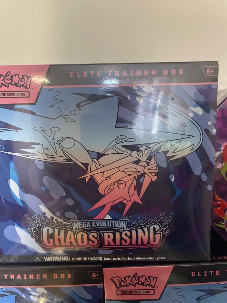 Pokémon Mega Evolution Chaos Rising Elite Trainer Box