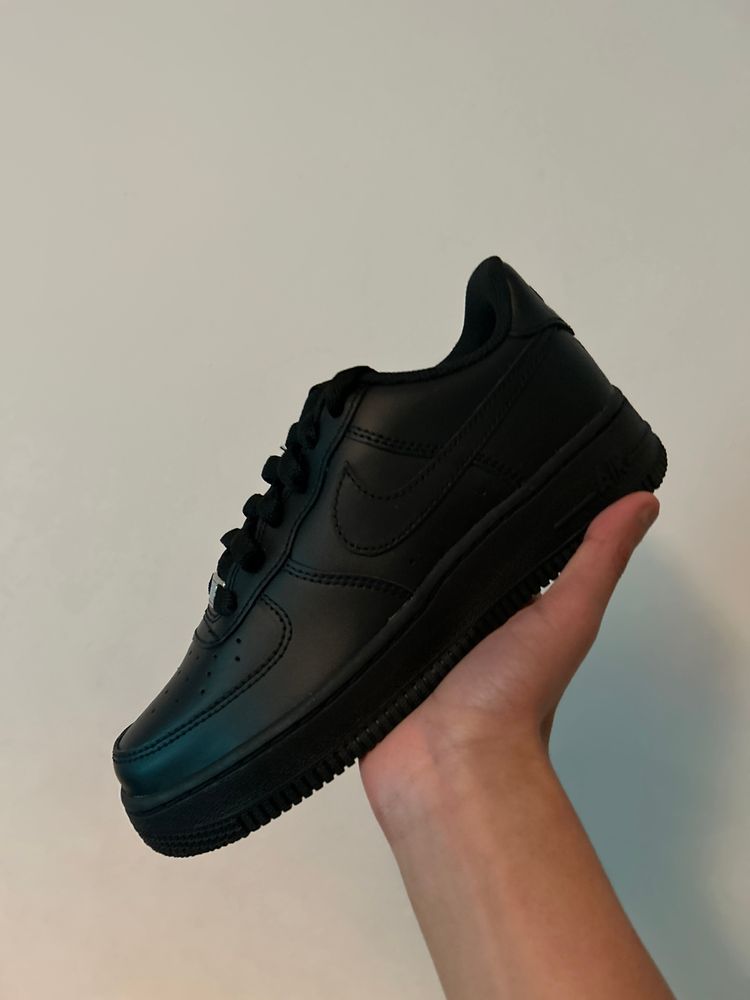 Nike Air Force 1 Triple Black Uk 2.5 GS 