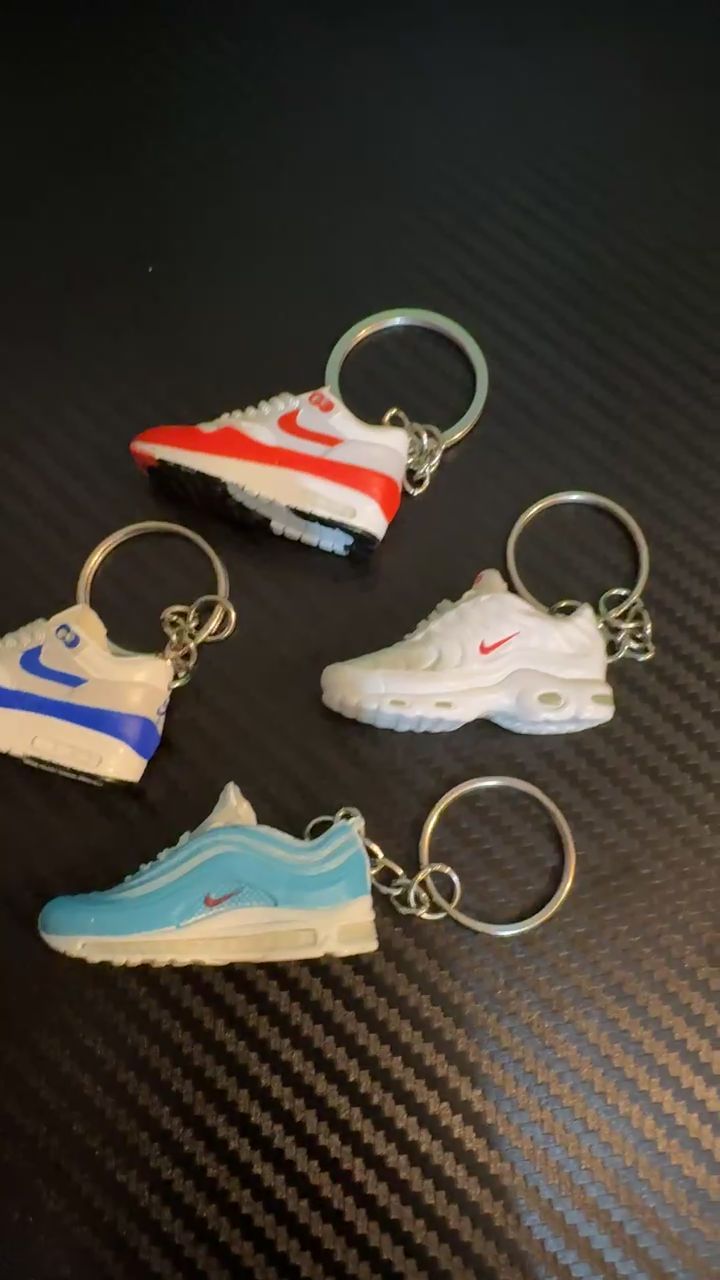 Immagine di Nike Sneaker Keychains. Choose 1 (Sold Individually) 1