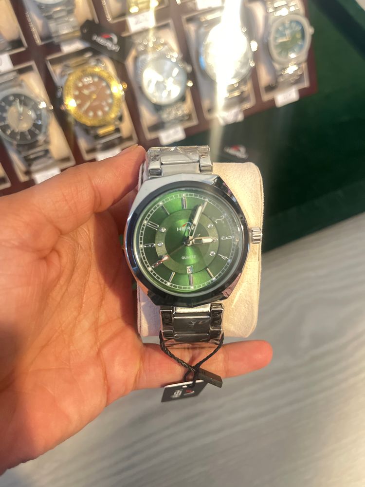 Green Dial Wristwatch