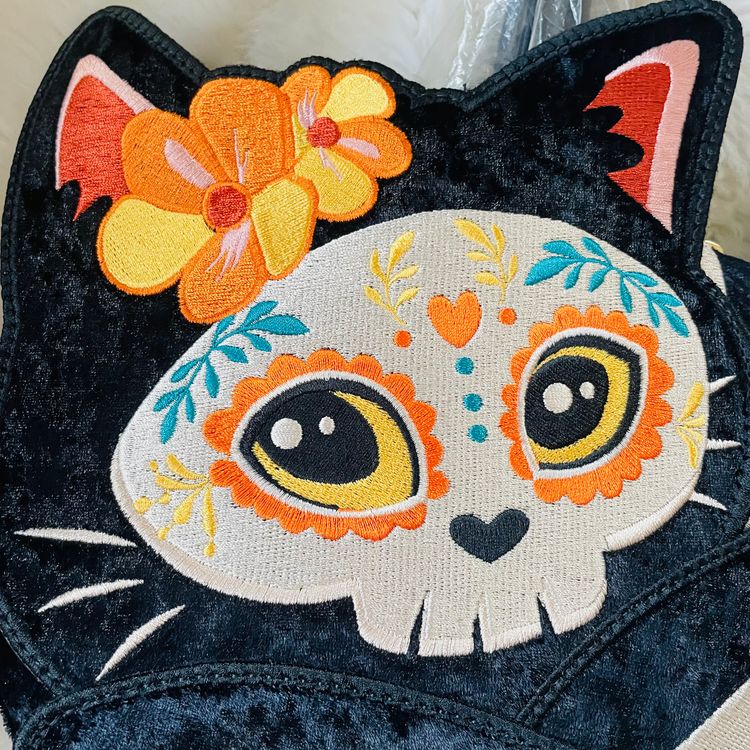 Día de Los Muertos Cat Feline Alebrije Figural Cross Body Bag By Loungefly Multi-Color BNWT 2