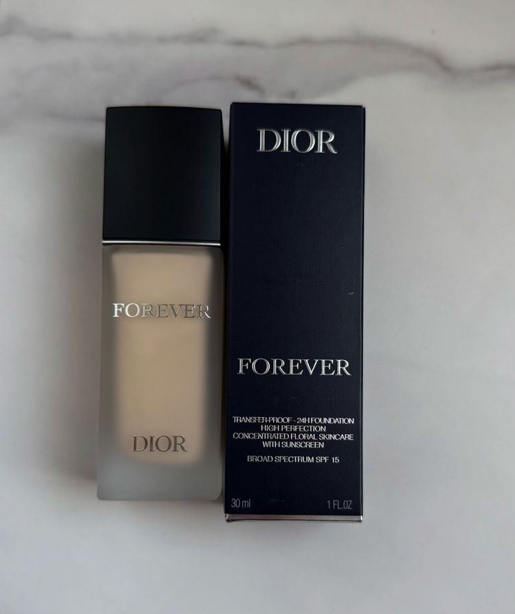 Dior Forever Foundation image 1