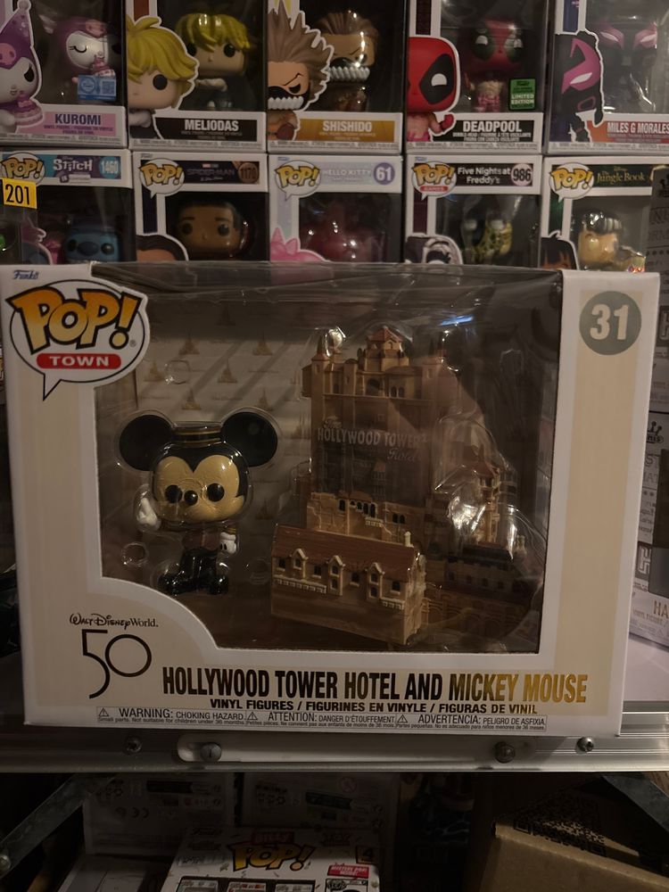 Funko Pop! Hollywood Tower Hotel And Mickey Mouse