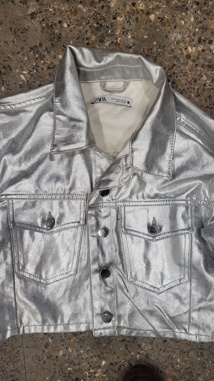 Immagine di Zara Silver Cropped Jacket 5