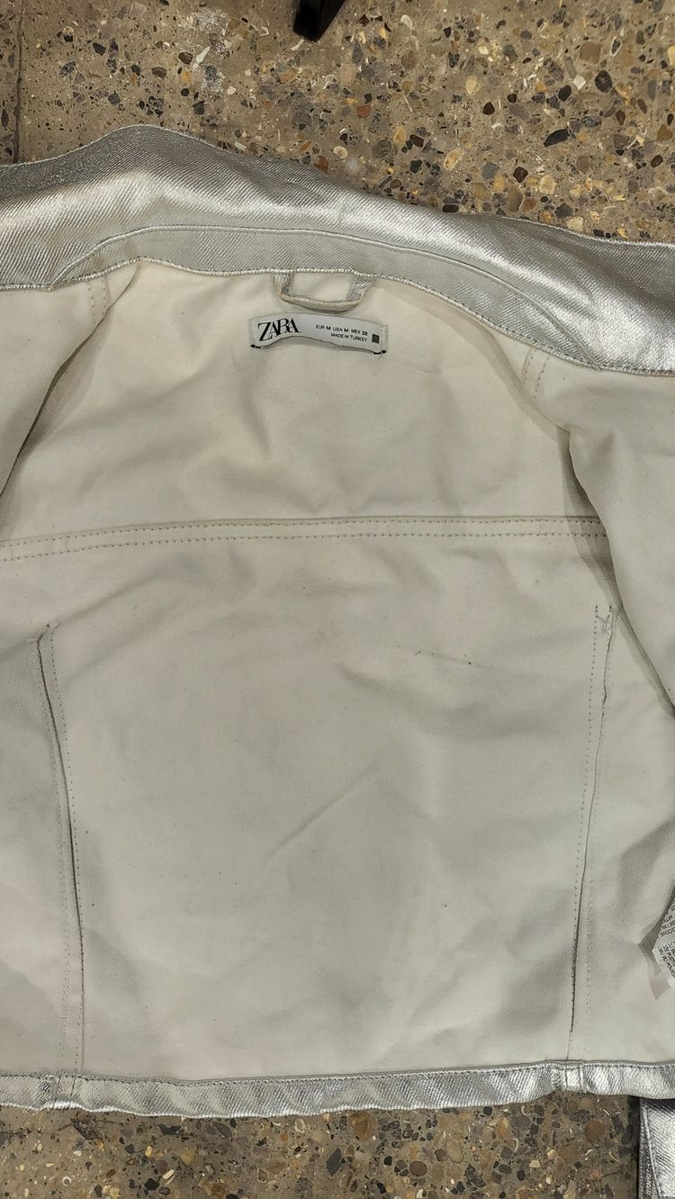Immagine di Zara Silver Cropped Jacket 4
