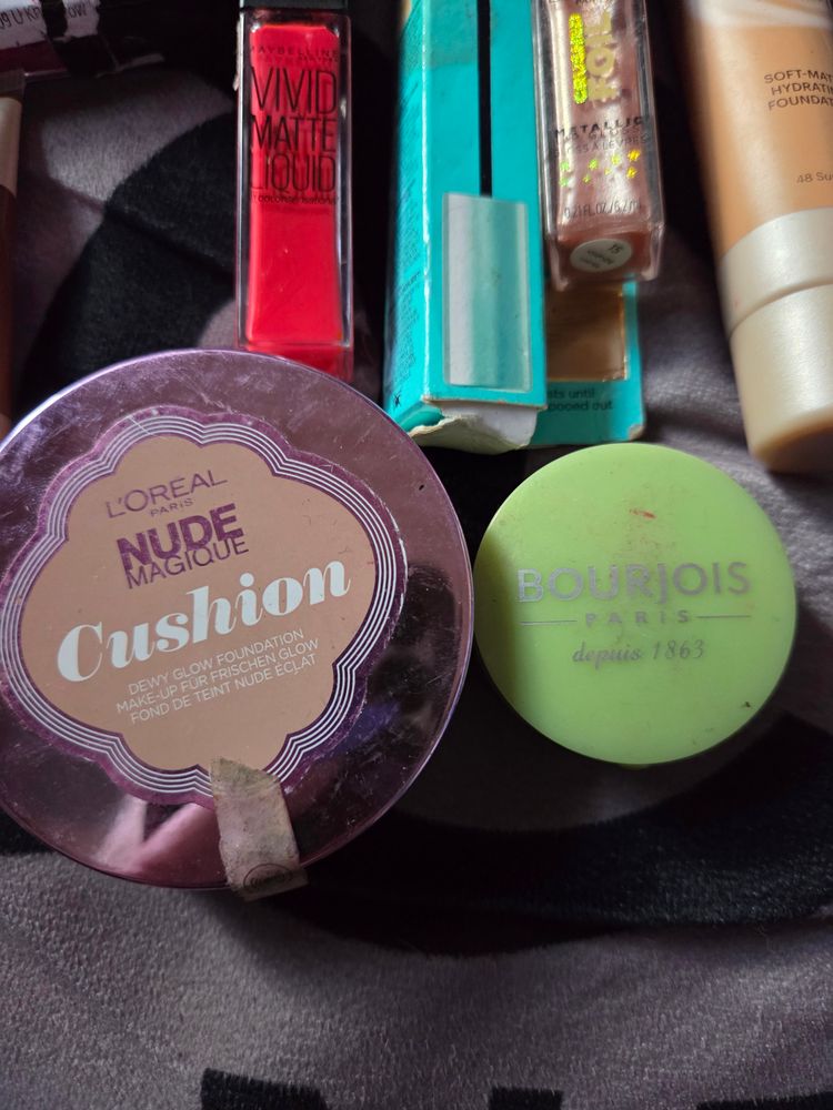 Mixed 17 piece makeup bundle image 6