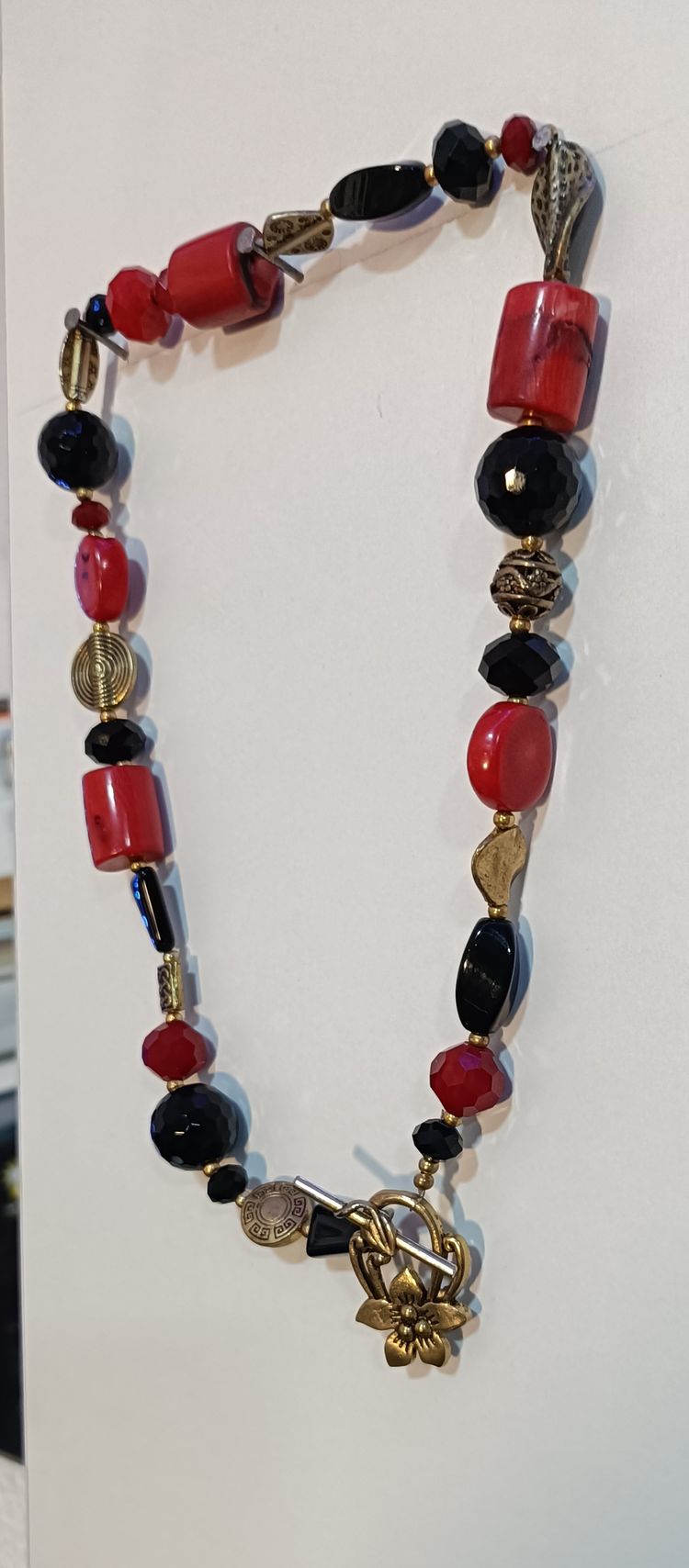 Vintage-Style Floral Toggle Clasp Beaded Collar image 4