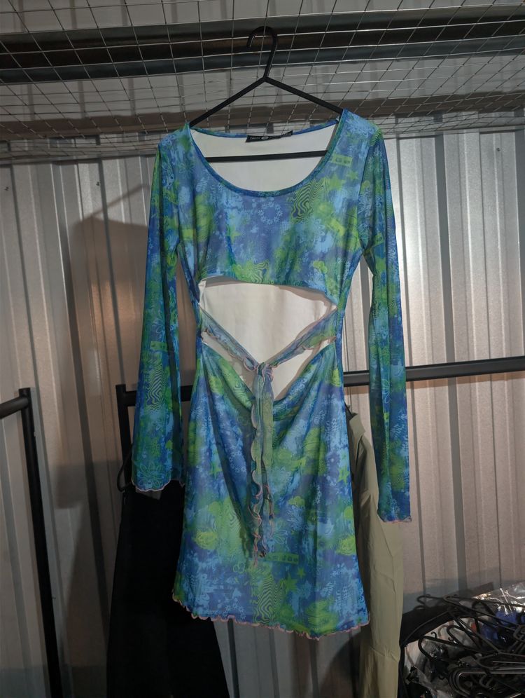 Daisy Street Long Sleeve Cut-Out Dress