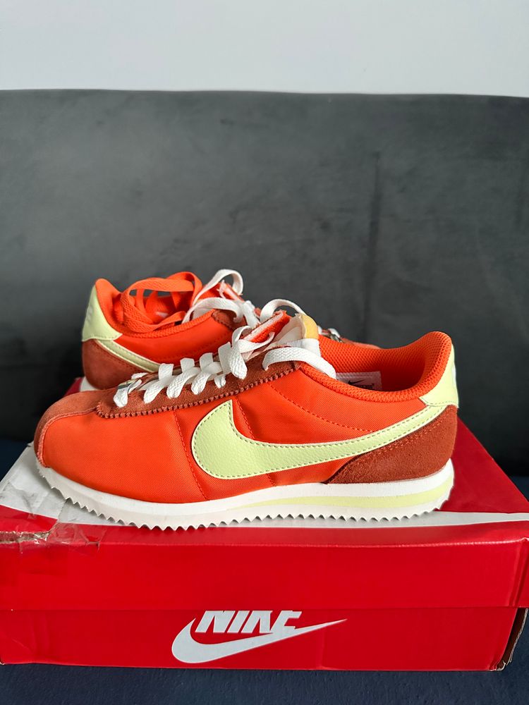 Nike Buty Nike Cortez Pomarańczowe product image