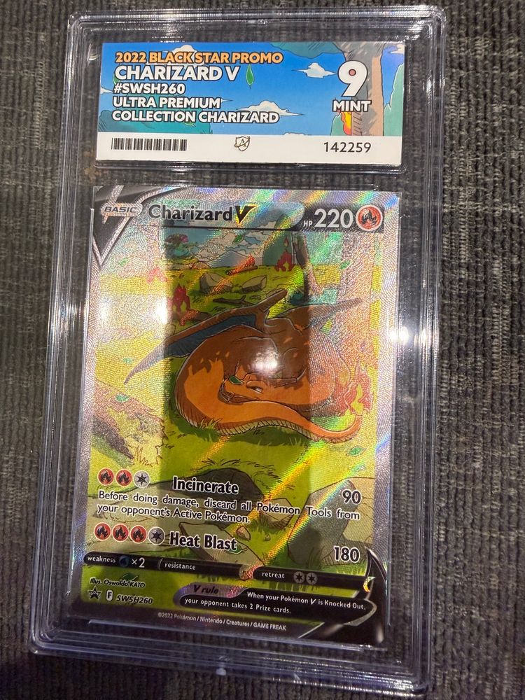 Charizard V Ultra Premium Collection Card