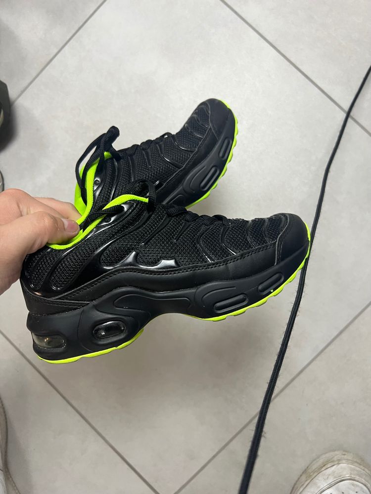 Black And Neon Green Sport Sneakers