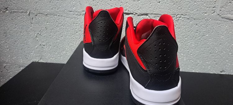 Jordan Courtside 23 UK9 EUR 44 Black Gym Red Brand New Full Box image 4