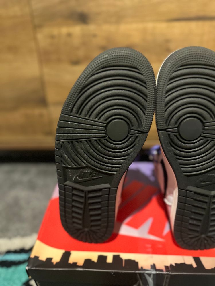 Jordan 1 Retro High “Skyline ” U.K. 7.5 image 4