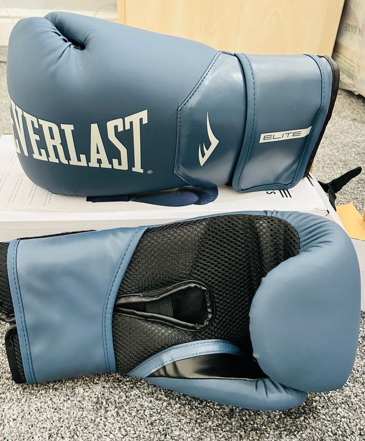 Everlast Elite Boxing Gloves image 7