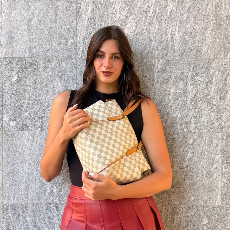 Louis Vuitton Totally PM image 19
