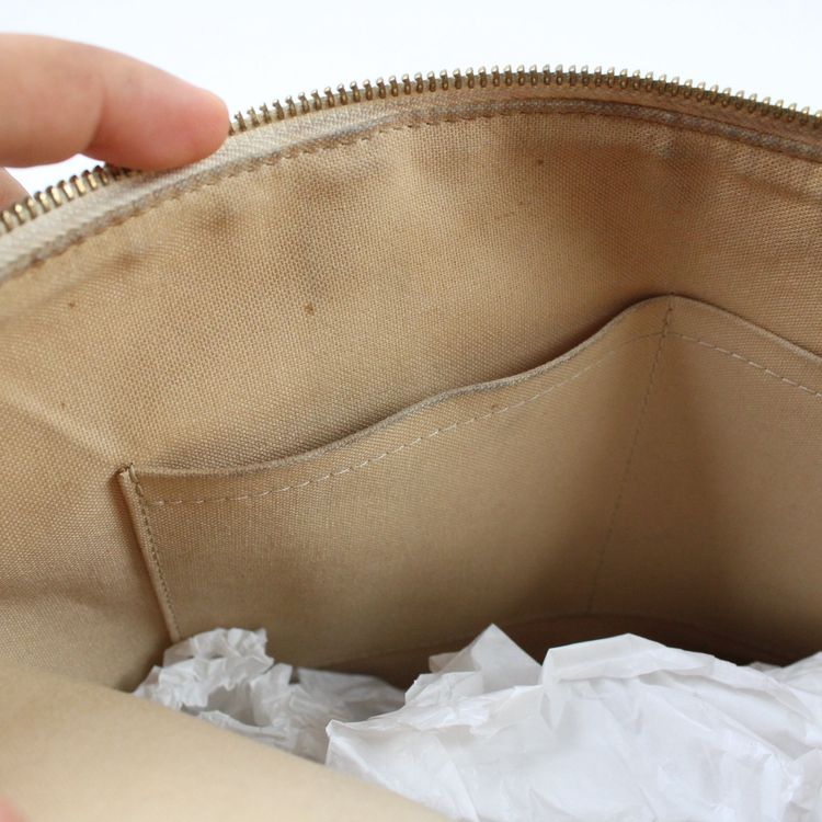 Louis Vuitton Totally PM image 21