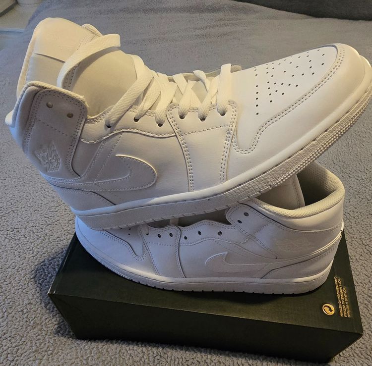 Nike Nike White High-Top Sneakers product image