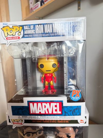 Marvel Iron Man Hall Of Armor Pop! Deluxe Figure
