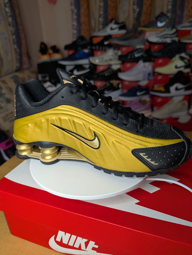 Nike Shox R4 - New half box  imagen 3